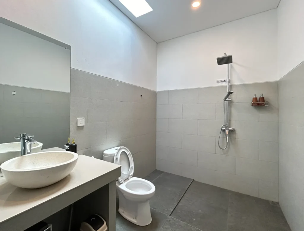 Bathroom - MGM3