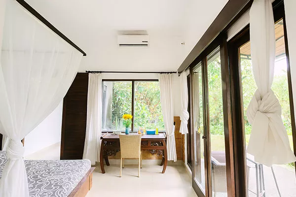 Jungle Hideaway Villas - Bedroom with Work Desk