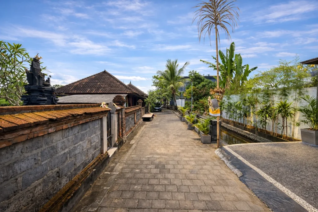 Road to Maya Garden Manor